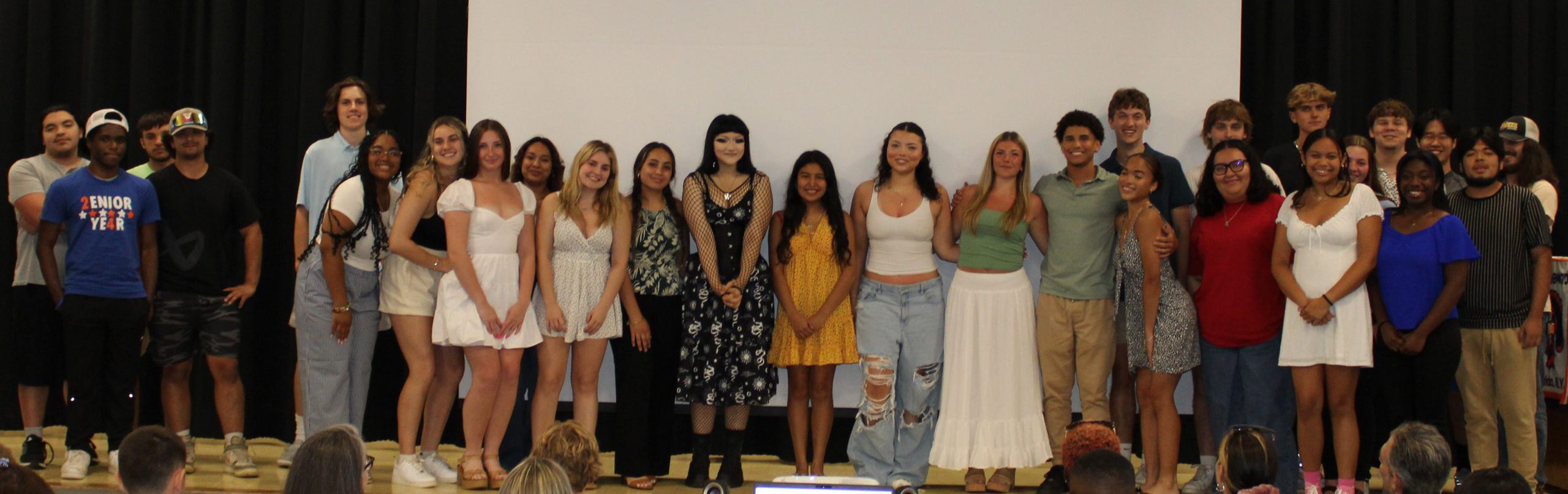 Group photo of all 28 students that received awards